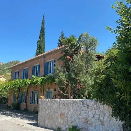 Mara Villa Dubravka