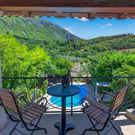 Mara Villa Dubravka